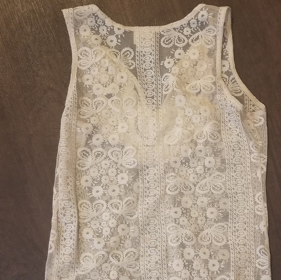 Summer time cream tank - Picture 3 of 3